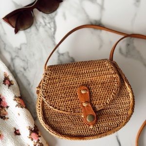 Street Level Pompeii Woven Crossbody